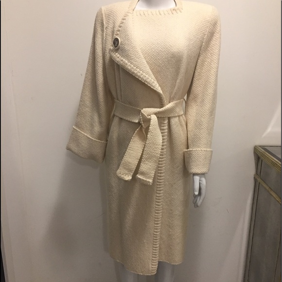 Ladies 100% Laine coat. - Picture 2 of 11